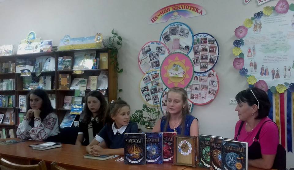 Две 7-классницы признаны лучшими читательницами Новой Каховки