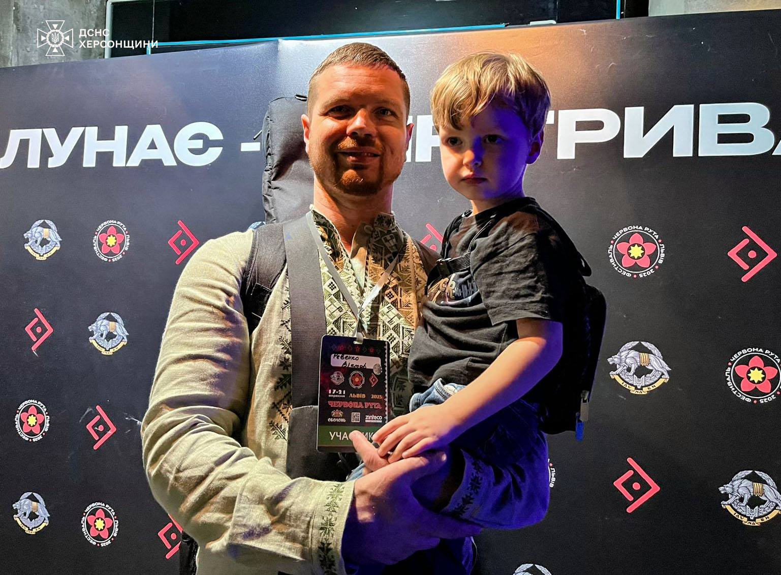Рятувальник з гітарою: Віктор Ревенко виборов нагороду на «Червоній Руті»