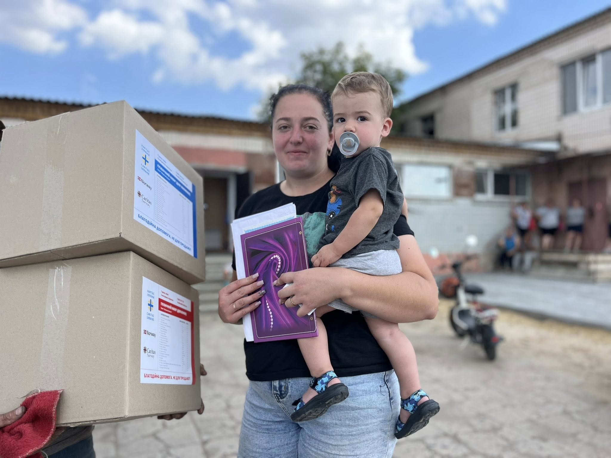 Жителі Кочубеївської громади на Бериславщині отримали індивідуальні гігієнічні набори, – РВА