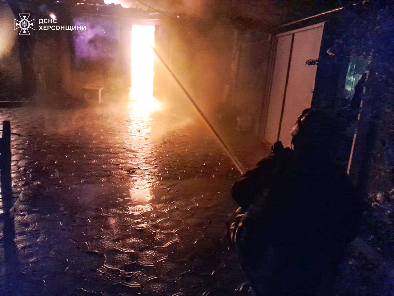 Рятувальники ліквідували пожежу, яка виникла через артобстріл росіян