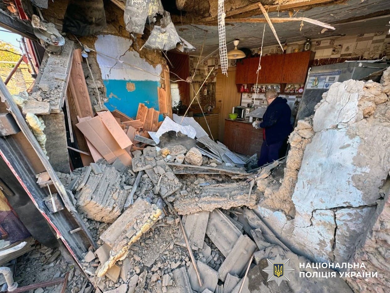 На Херсонщині через російські обстріли двоє людей загинуло та 21 поранено, – поліція
