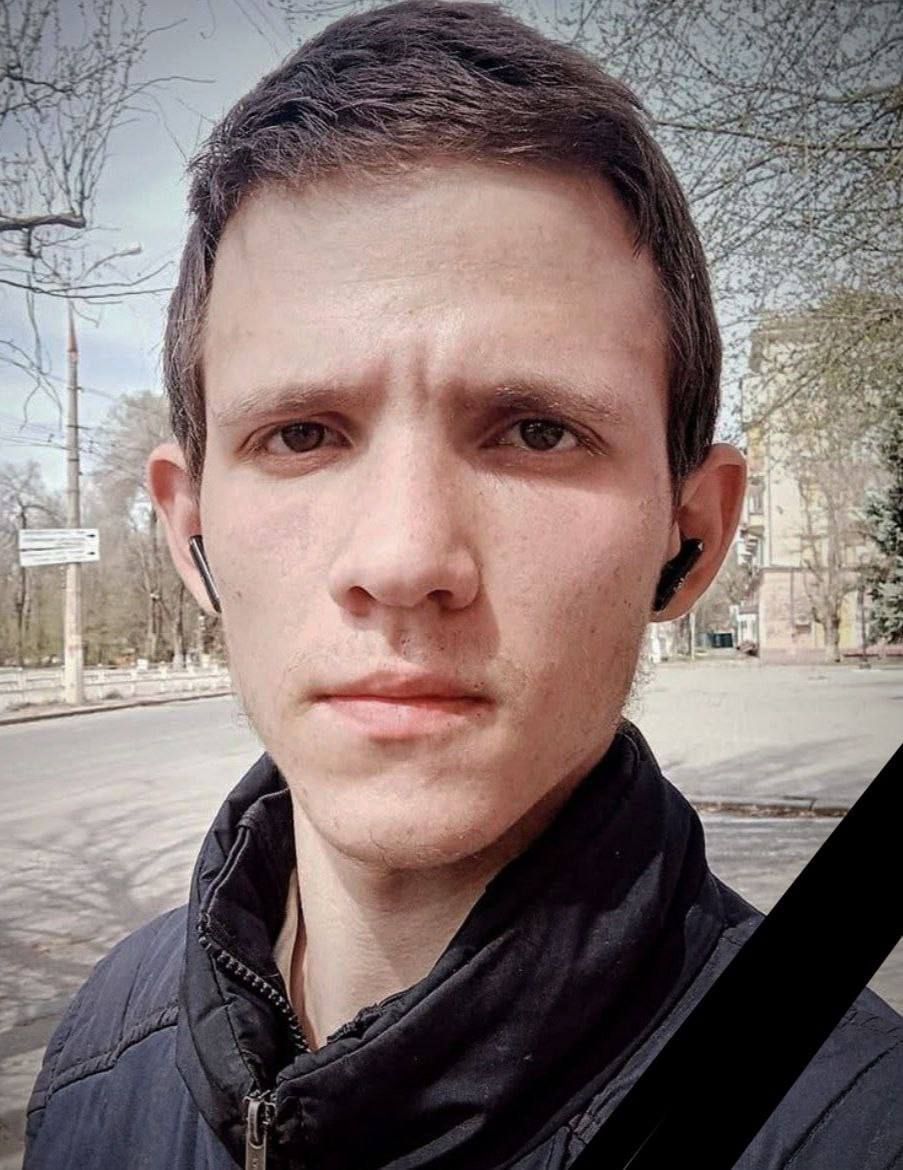 Президент України посмертно нагородив херсонського волонтера Павла Матвійця відзнакою “Золоте серце”