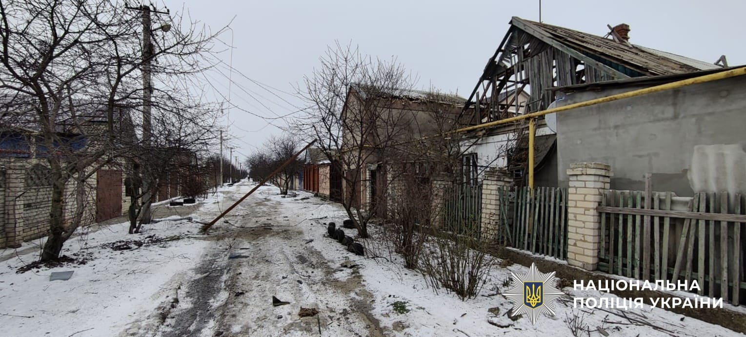 На Херсонщині в результаті російських обстрілів загинув чоловік, пошкоджено житлові будинки, – поліція