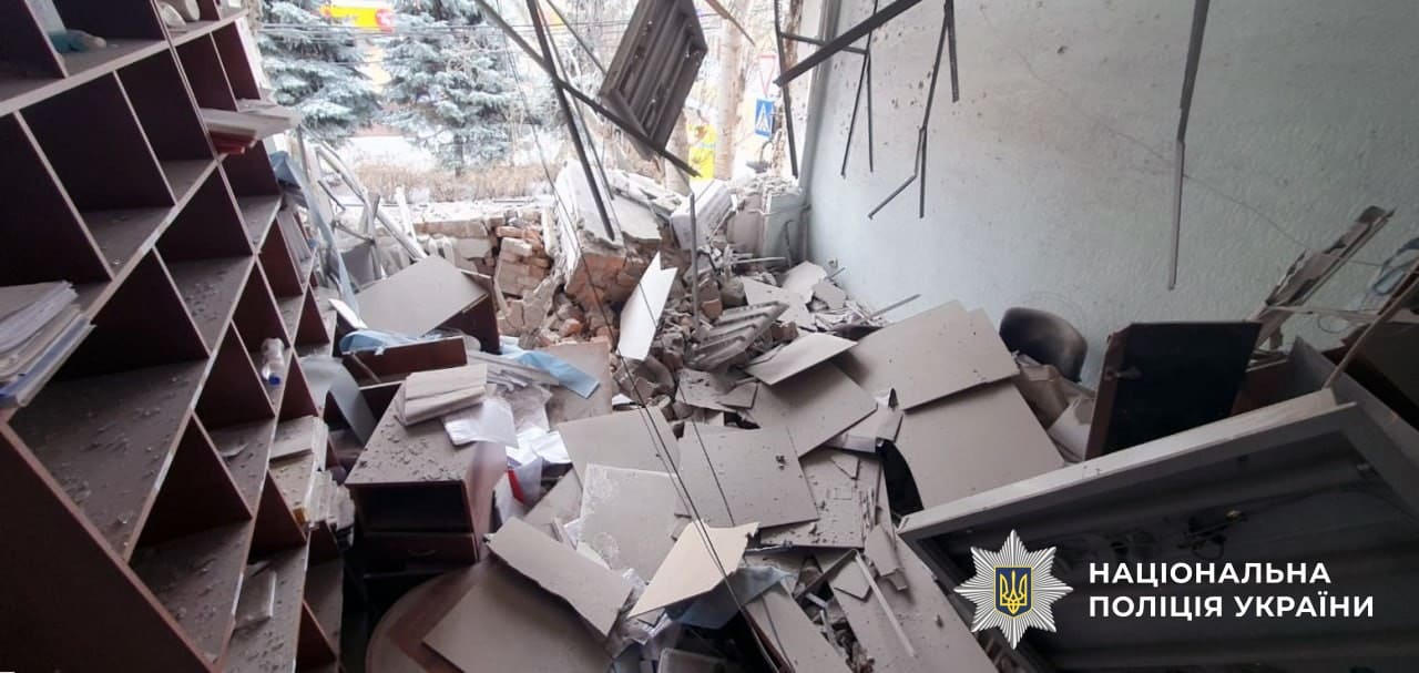 На Херсонщині внаслідок російських обстрілів поранено трьох людей, пошкоджено житлові будинки та об’єкти критичної інфраструктури