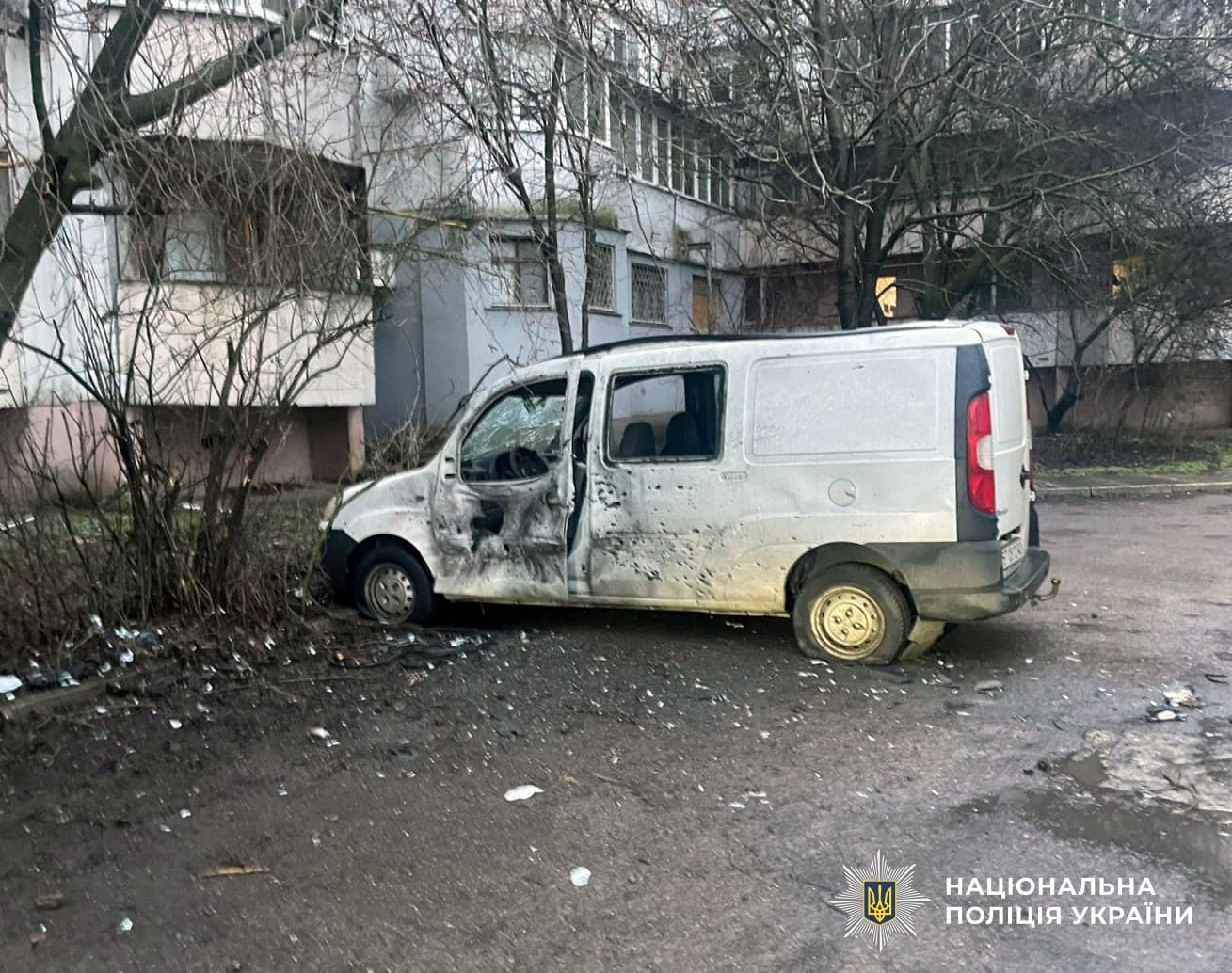 На Херсонщині в результаті ворожих обстрілів поранено шістьох людей, серед постраждалих – двоє медпрацівниць, – поліція
