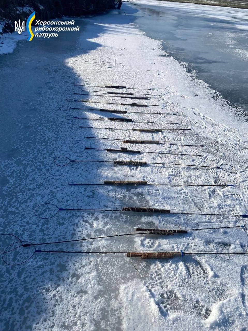 Рибпатруль Херсонщини вилучив заборонені знаряддя вилову на річці Інгулець