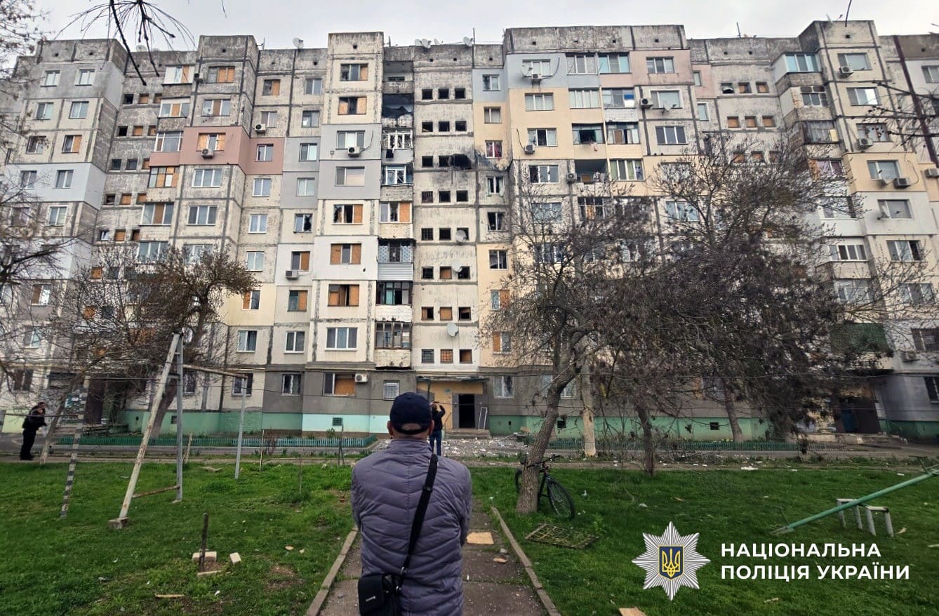 На Херсонщині через російські обстріли одна людина загинула та 23 – поранено: поліція фіксує наслідки