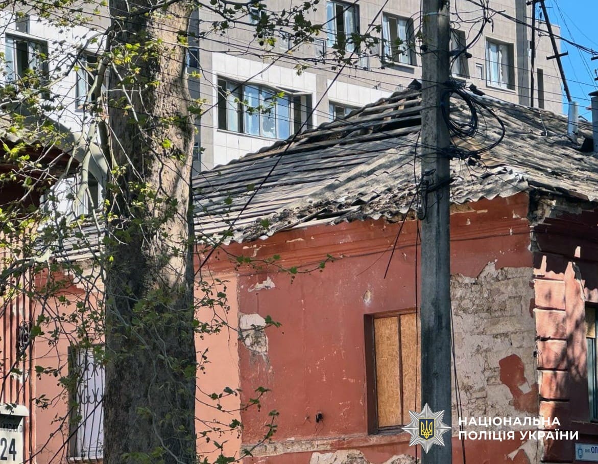 На Херсонщині в результаті російських атак поранено трьох людей: поліція фіксує наслідки