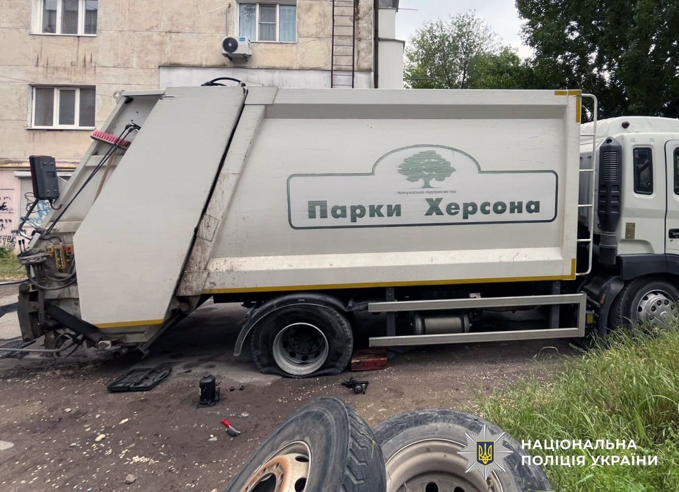 Російські обстріли Херсонщини: восьмеро поранених, серед них двоє вибухотехніків