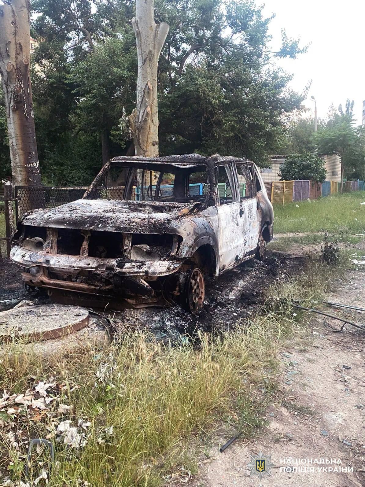 На Херсонщині через обстріли загинули поліцейський і двоє гуманітарних працівників, 18 поранених