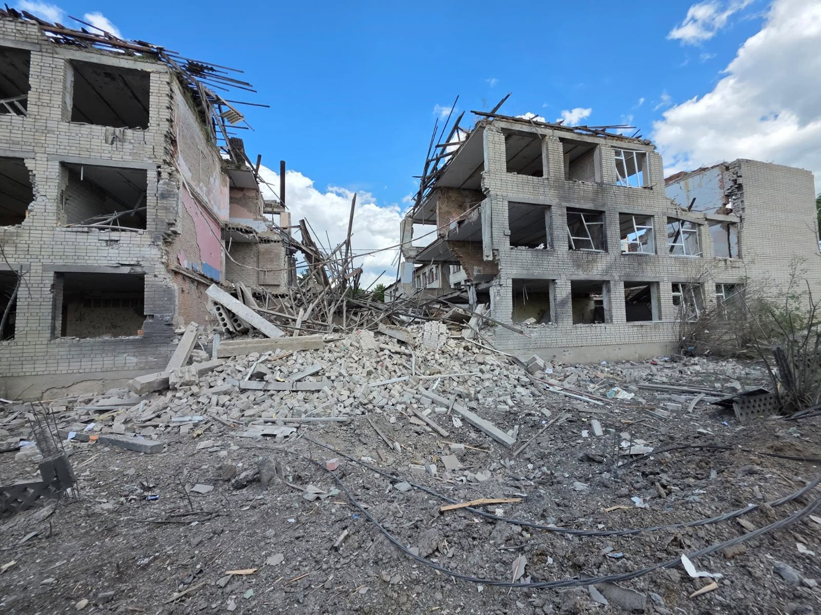 На Бериславщині через російські обстріли пошкоджено два заклади освіти, – РВА