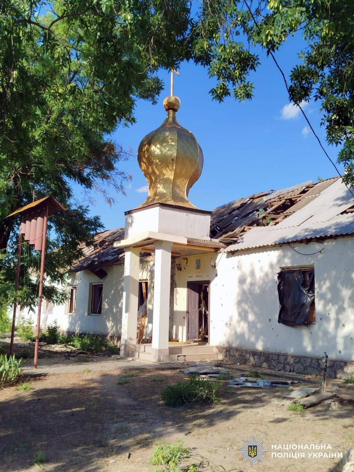 На Херсонщині через російські удари пошкоджено медзаклади, житло та транспорт: двоє загиблих