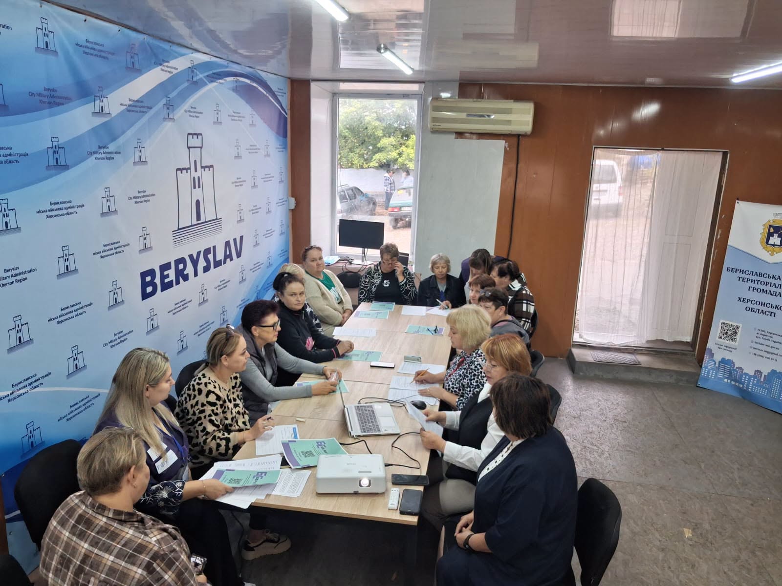У Бериславській громаді обговорили проблеми ВПО та їхню участь у прийнятті рішень