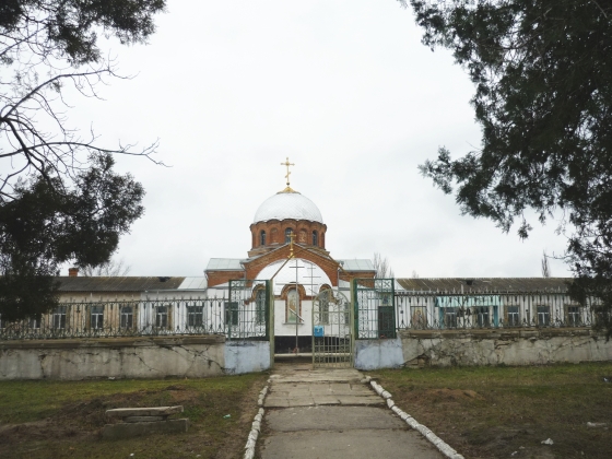Російський дрон атакував монастир на Бериславщині: загинув священнослужитель, четверо поранені