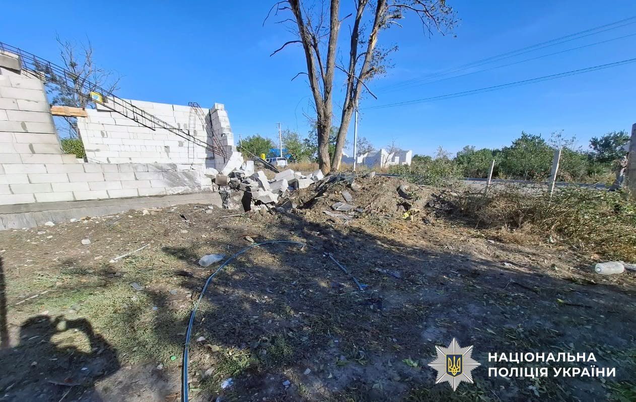 На Херсонщині в результаті російських обстрілів пошкоджено приватні будинки та об’єкт критичної інфраструктури