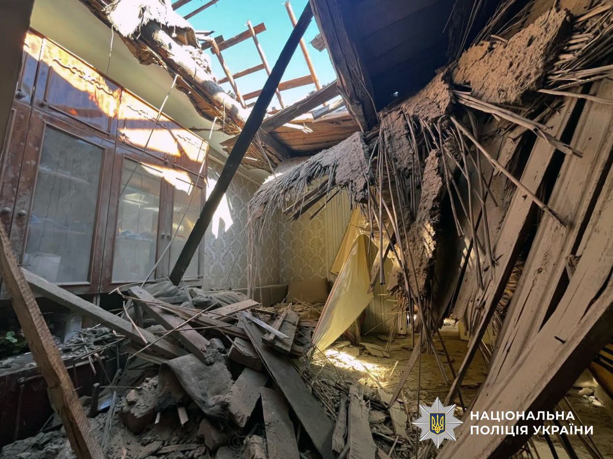 На Херсонщині через російські обстріли загинув чоловік, поранено 10 серед них дитина та медики