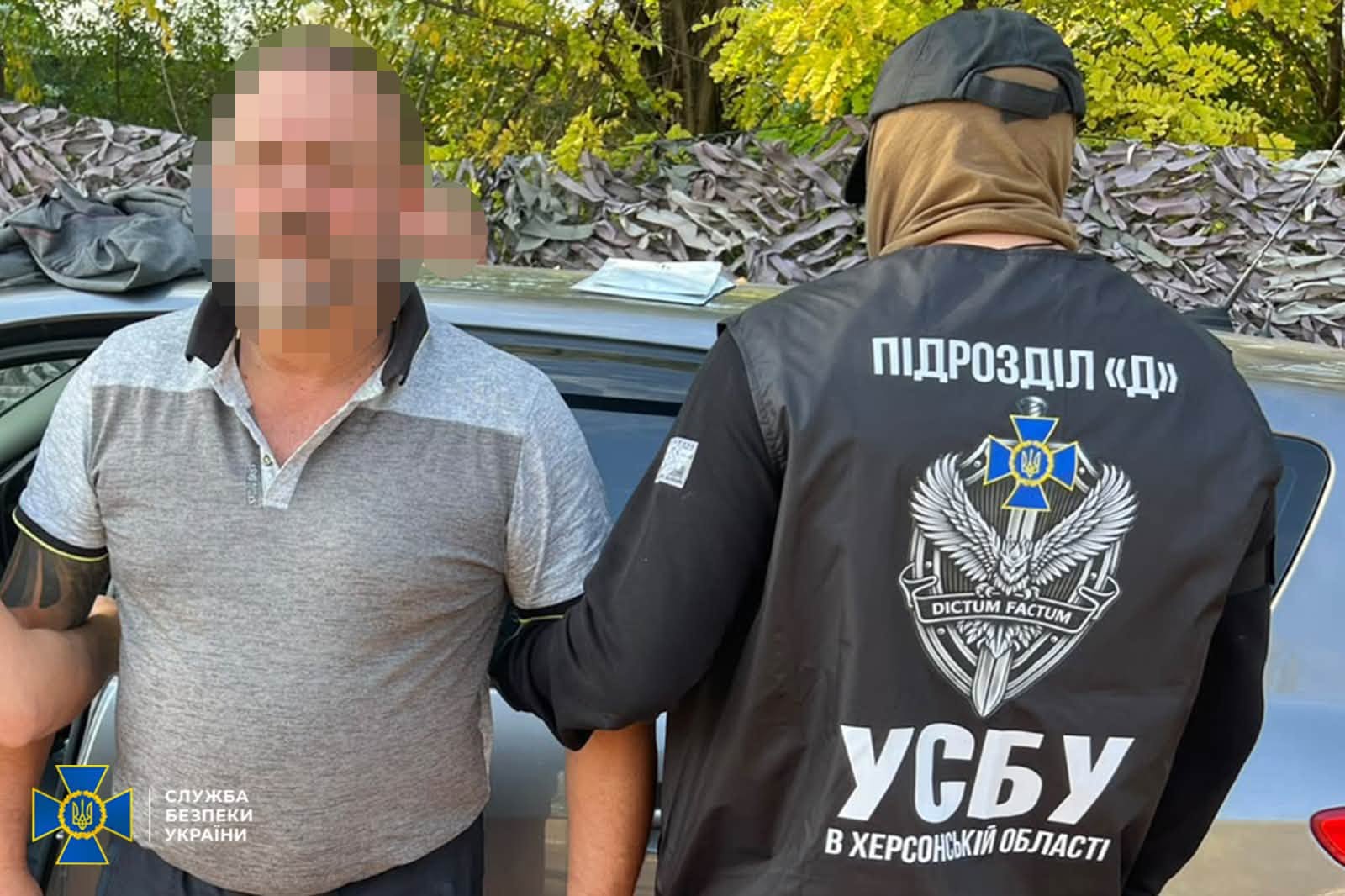 СБУ викрила у Херсоні таксиста, який за гроші організовував незаконні перевезення в обхід блокпостів